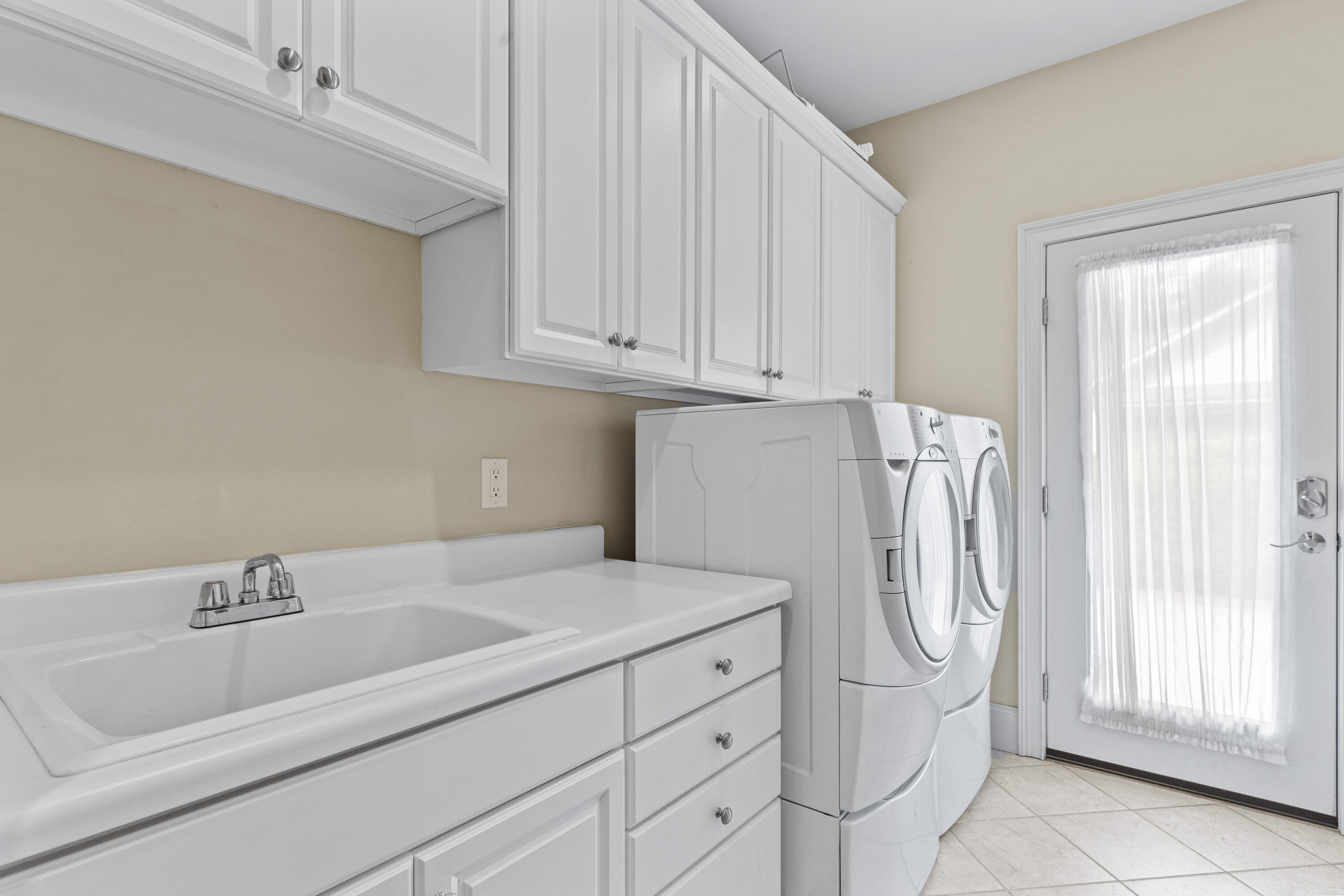 44 Wiley Bottom Road Savannah, GA 31411 - Photo 28 of 58 HDR Interiors-15