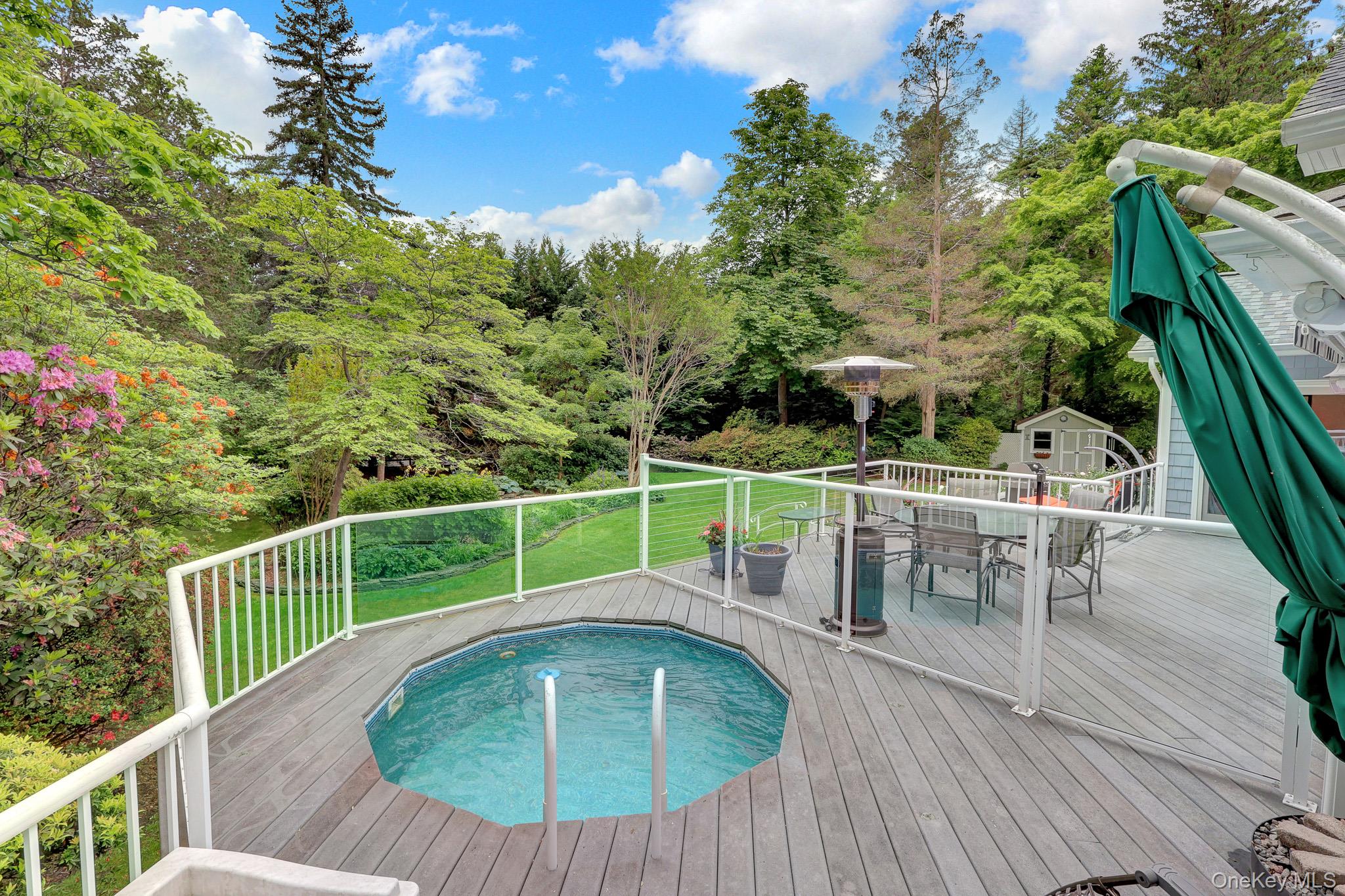 71 Dyke Road Setauket, NY 11733 - Photo 34 of 47