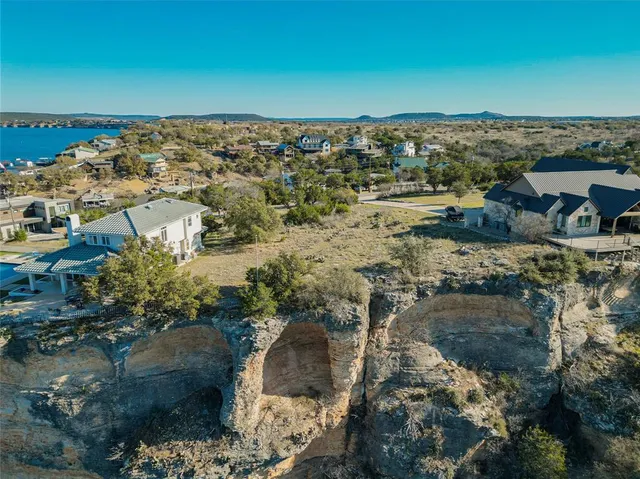 $535,000 | Lot 285 East Hells Gate Drive, Strawn, TX 76475