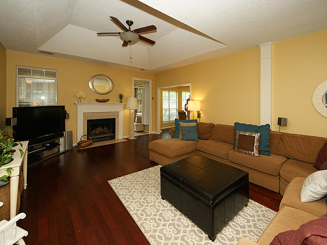 470 Cane Court Mount Pleasant, SC 29464 - Photo 3 of 34 03