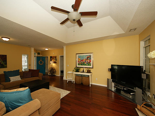 470 Cane Court Mount Pleasant, SC 29464 - Photo 9 of 34 07