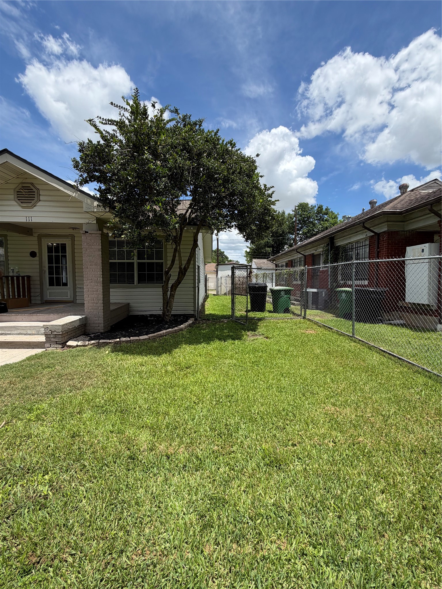 111 Inlane Street Houston, TX 77012 - Photo 10 of 33