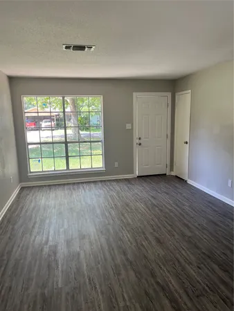 $1,650 | 3208 14th Street, Bay City, TX 77414