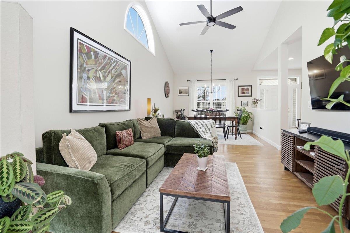 74 Old Stage Road Litchfield, NH 03052 - Photo 12 of 43