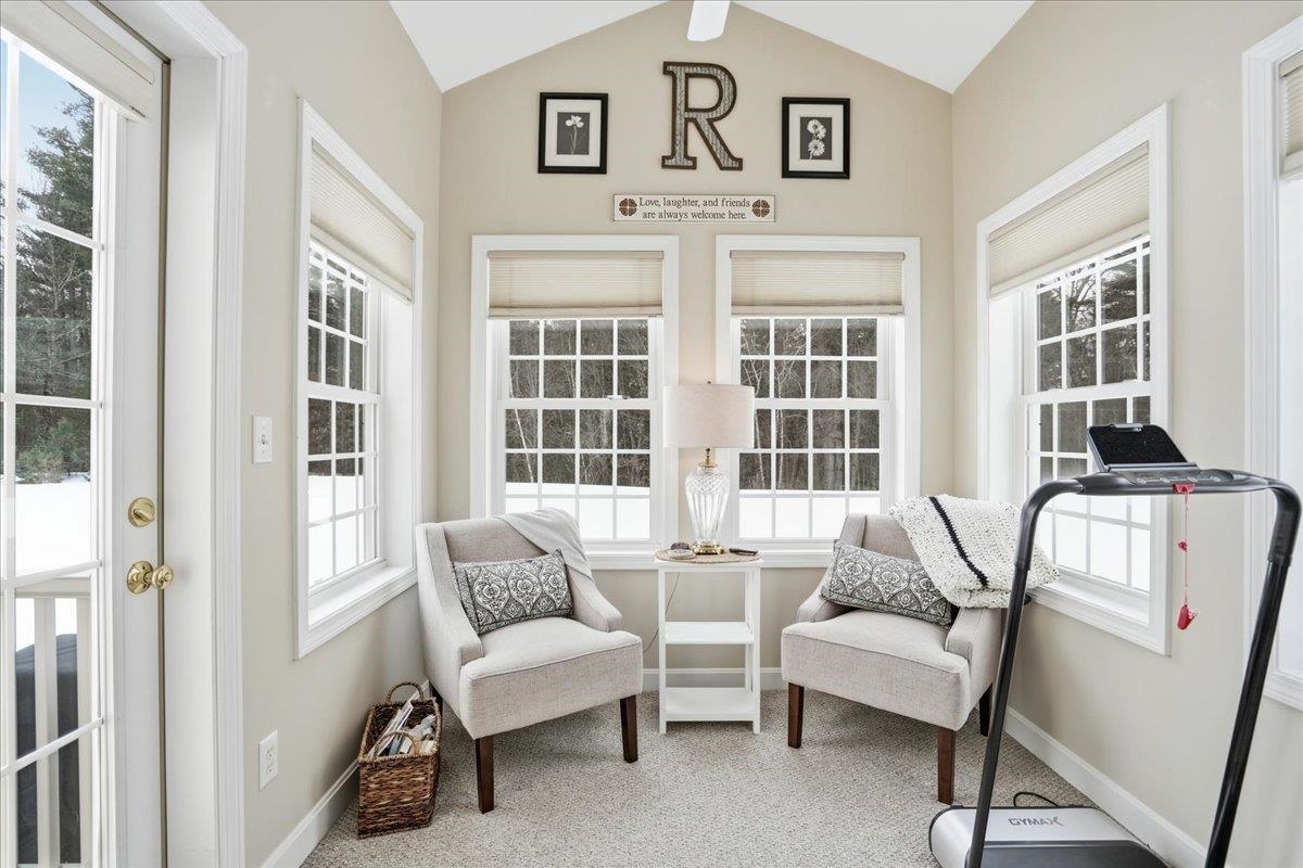 74 Old Stage Road Litchfield, NH 03052 - Photo 16 of 43