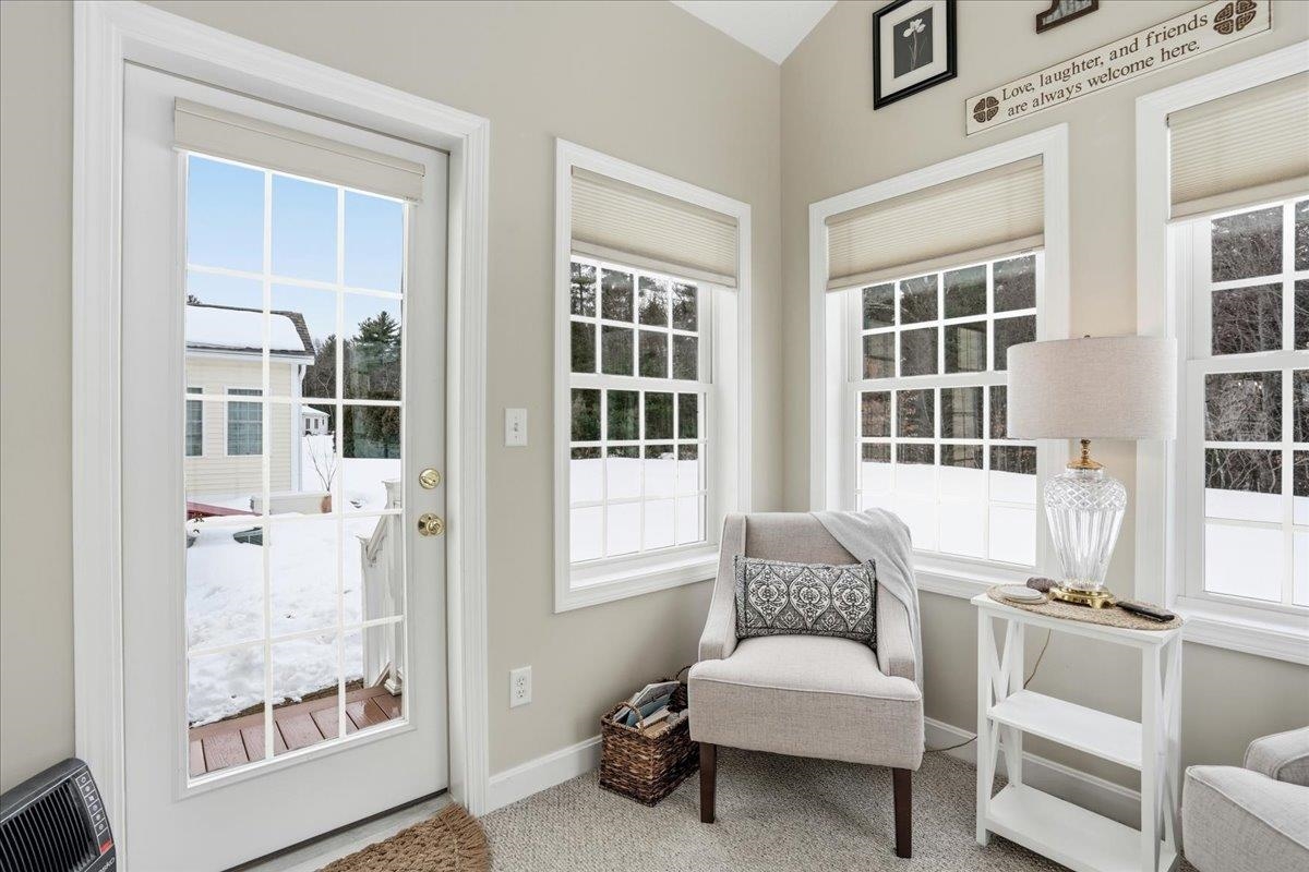 74 Old Stage Road Litchfield, NH 03052 - Photo 17 of 43