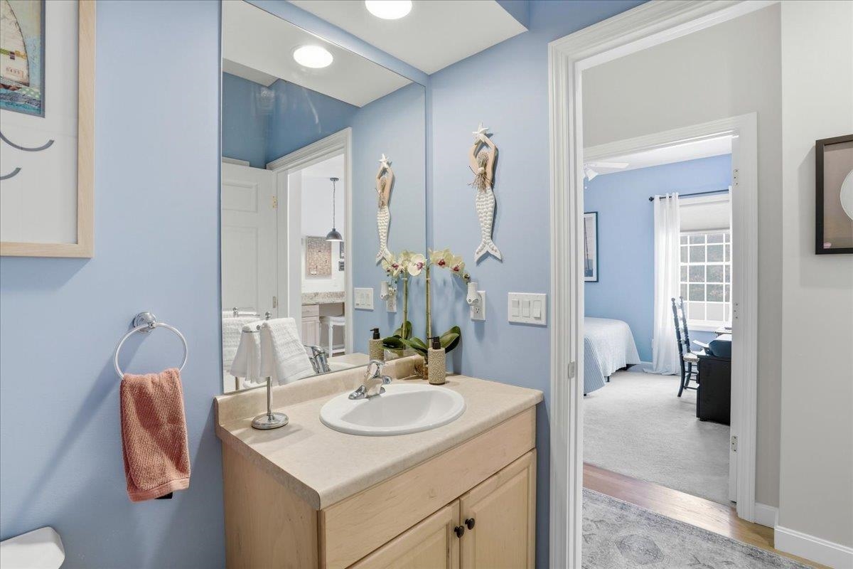 74 Old Stage Road Litchfield, NH 03052 - Photo 34 of 43