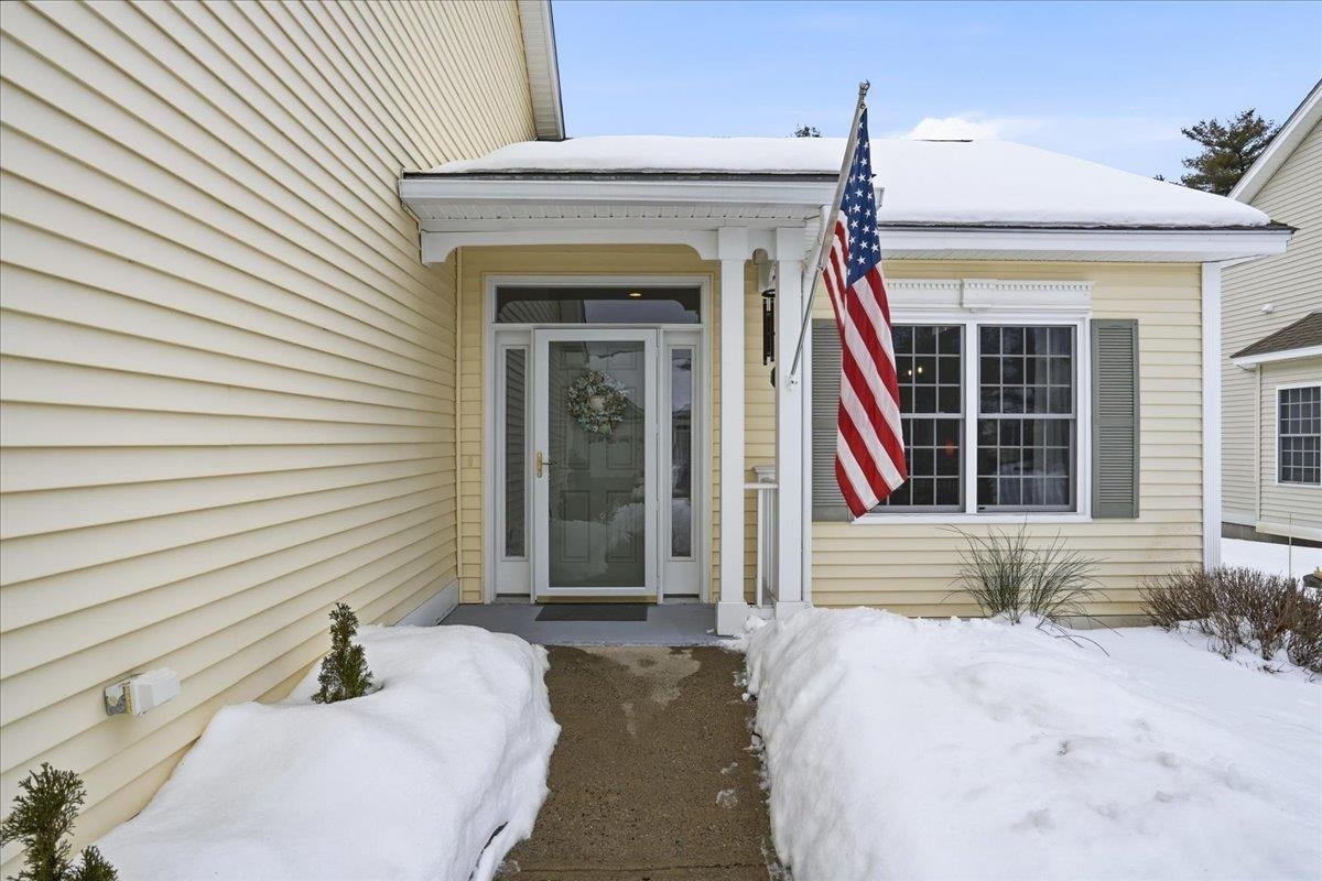 74 Old Stage Road Litchfield, NH 03052 - Photo 4 of 43