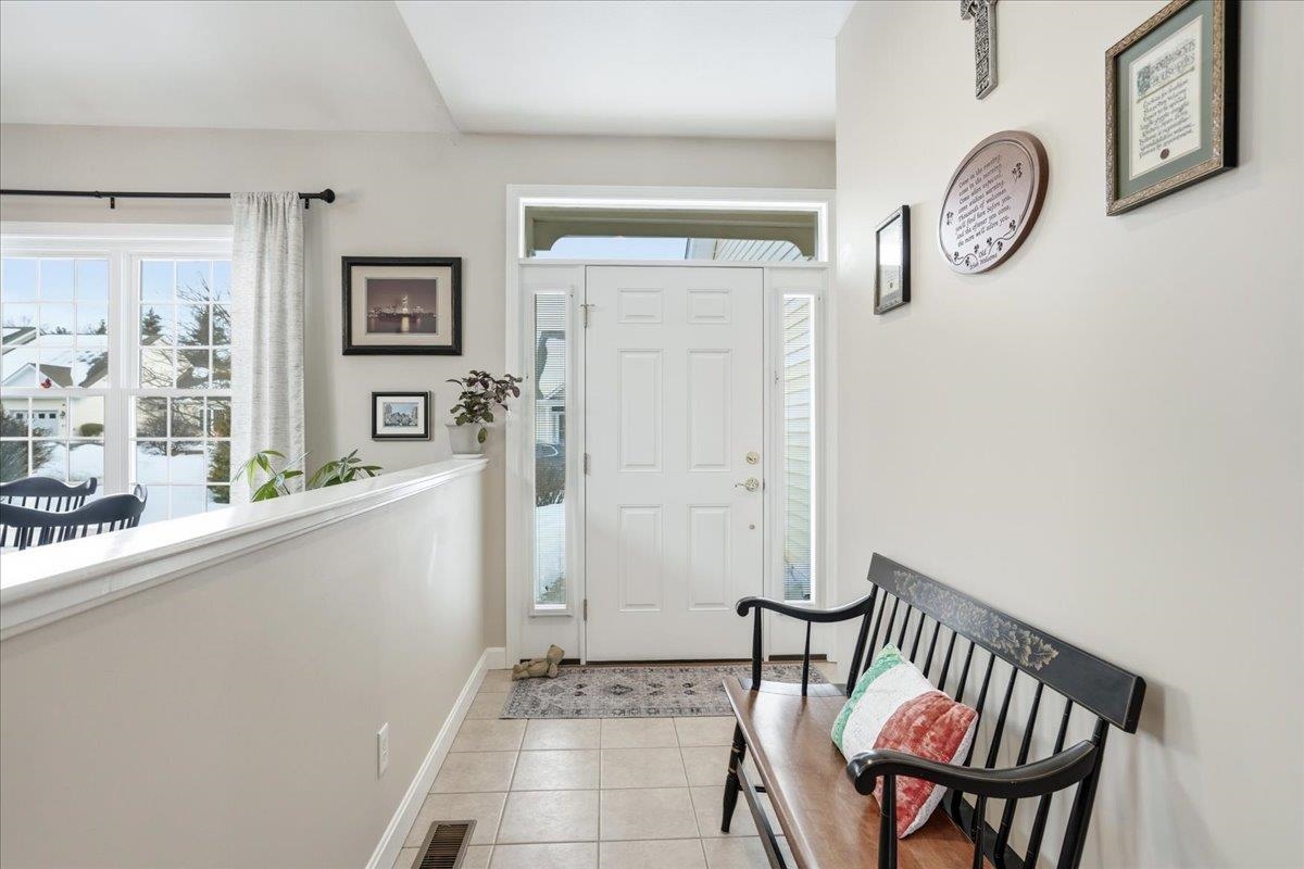 74 Old Stage Road Litchfield, NH 03052 - Photo 6 of 43