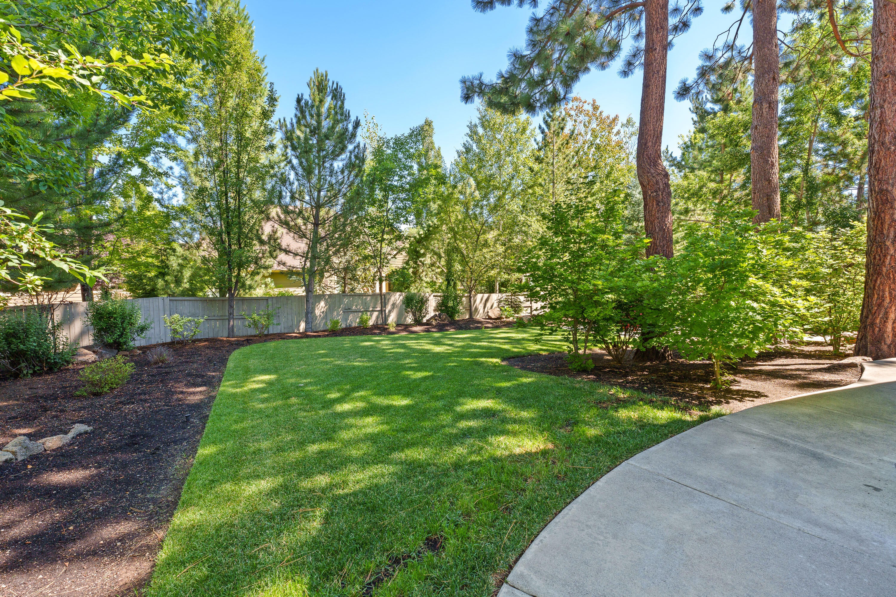 60811 Goldenwood Loop Bend, OR 97702 - Photo 44 of 51 60811-Goldenwood-Loop-Bend-Oregon (16)