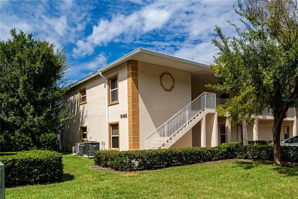$179,700 | 946 15th Street, Unit 201, Holly Hill, FL 32117