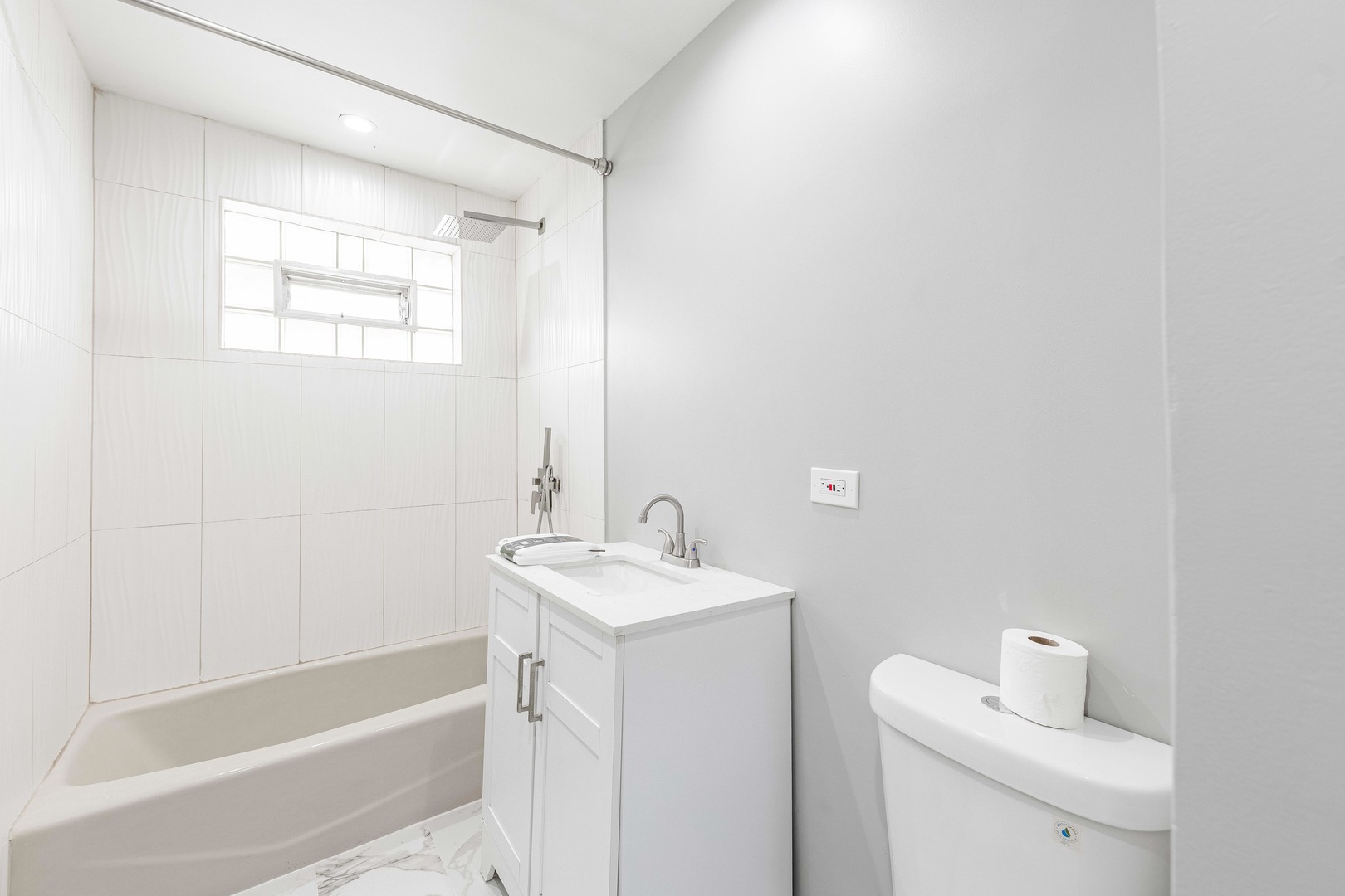 4677 West 84th Place Chicago, IL 60652 - Photo 13 of 27