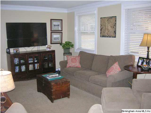 620 Strathmore Road Birmingham, AL 35213 - Photo 3 of 23