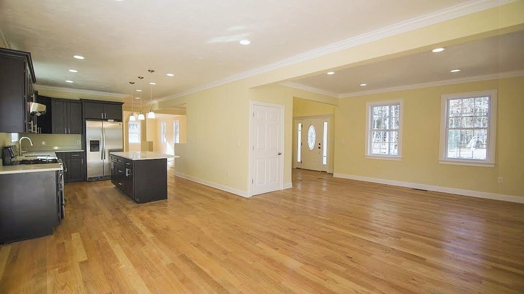 105 Dudley Road Oxford, MA 01540 - Photo 9 of 17 Gallery Image 9