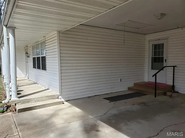 $187,500 | 528 Dogwood Lane, Houston, MO 65483