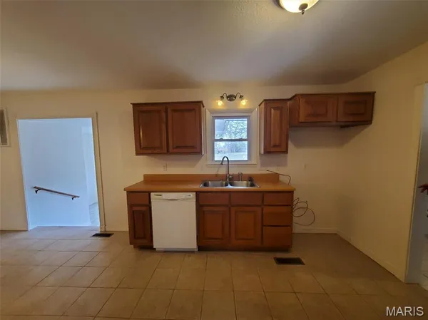 $187,500 | 528 Dogwood Lane, Houston, MO 65483