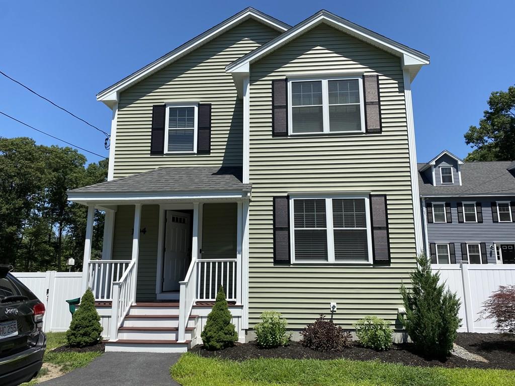 194 Salem Road Billerica, MA 01821 - Photo 39 of 39 a front view of a house with a yard