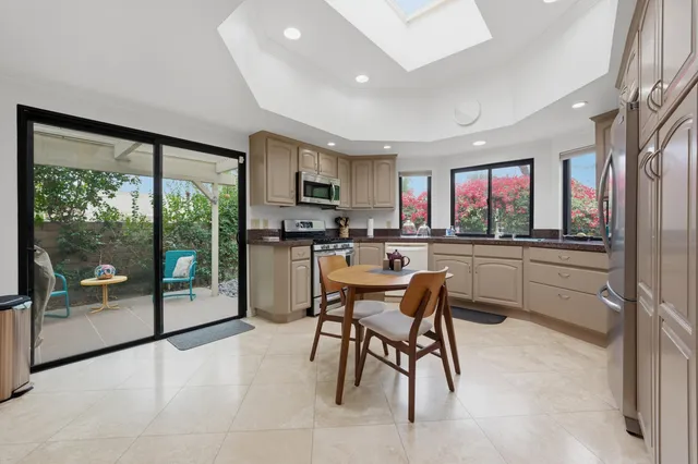 $749,000 | 72 San Simeon Place, Rancho Mirage, CA 92270