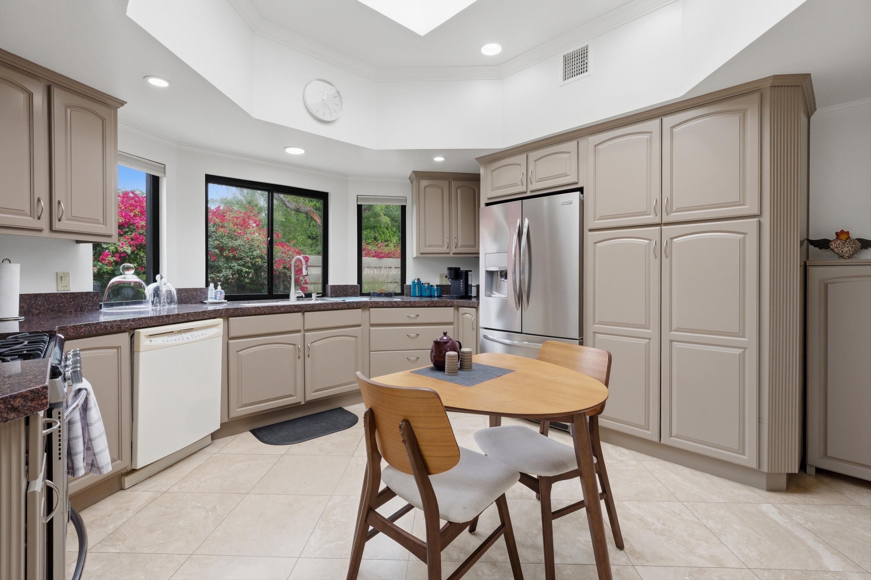 72 San Simeon Place Rancho Mirage, CA 92270 - Photo 14 of 36 29-Photo-29