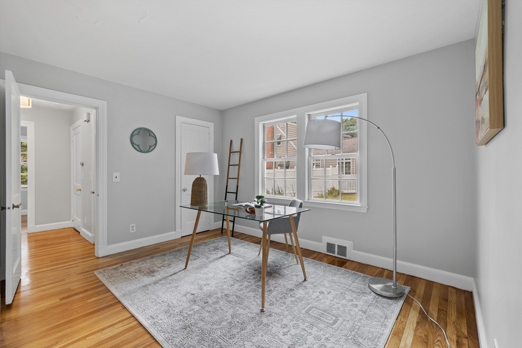 17 Walden Road Wakefield, MA 01880 - Photo 18 of 36 Gallery Image 18