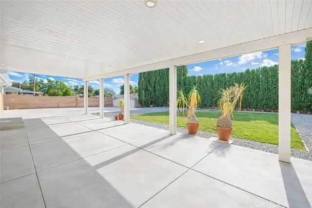 $3,760 | 386 West 16th Street, Upland, CA 91784