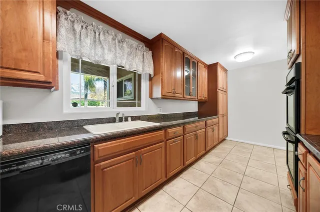 $3,760 | 386 West 16th Street, Upland, CA 91784