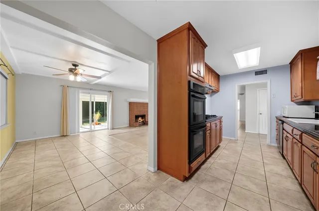 $3,760 | 386 West 16th Street, Upland, CA 91784