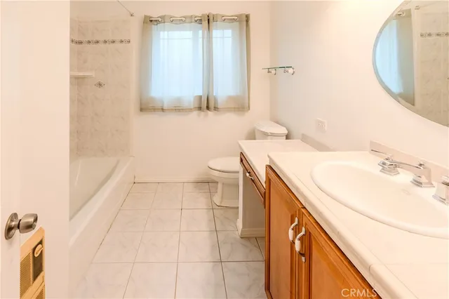 $3,960 | 386 West 16th Street, Upland, CA 91784