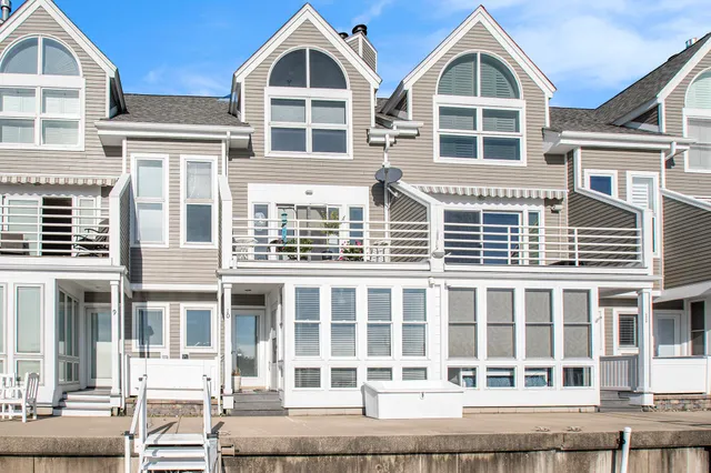 $1,099,000 | 409 Lake Drive, Unit 10, New Buffalo, MI 49117