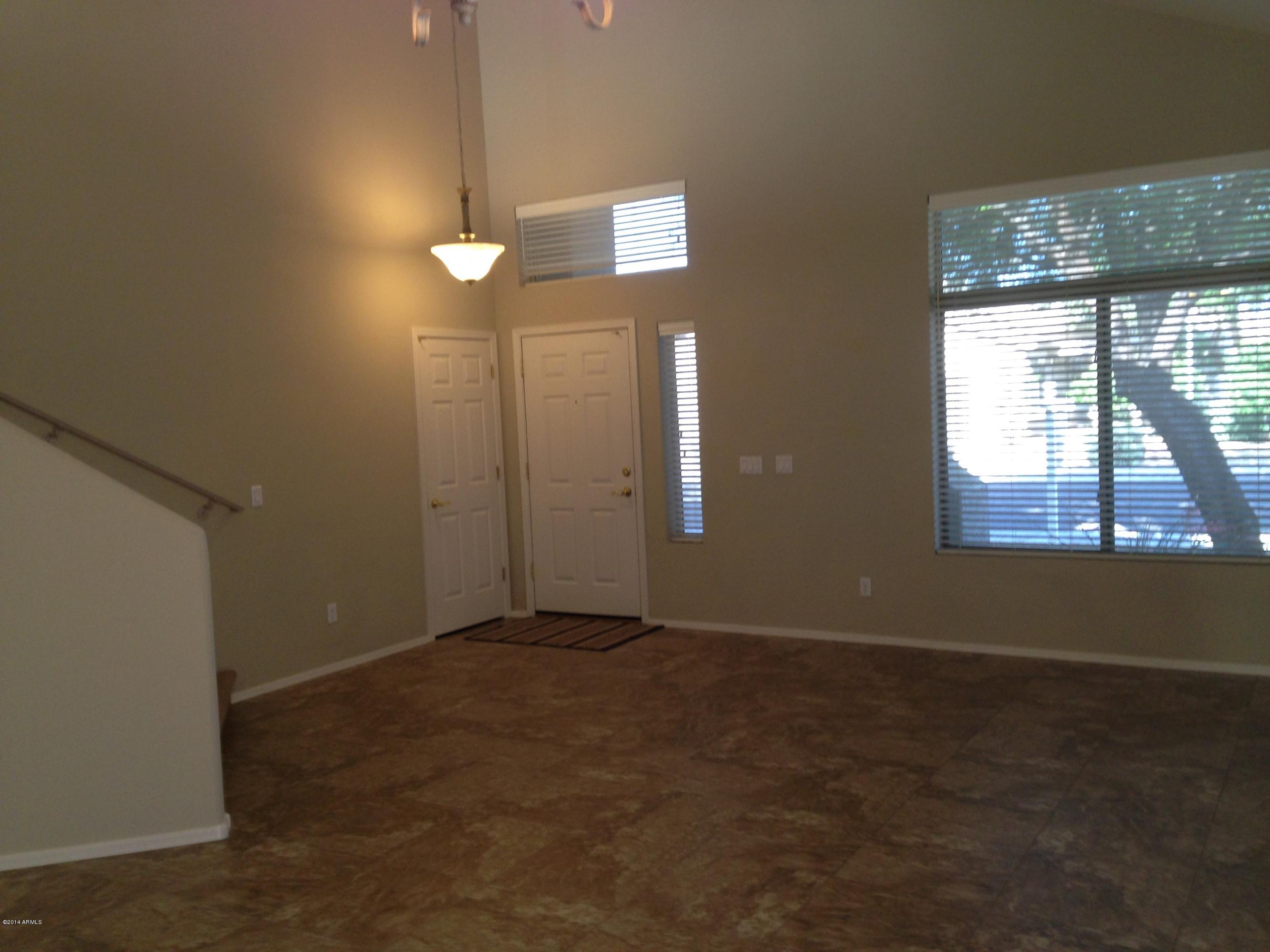 1925 South 156th Drive Goodyear, AZ 85338 - Photo 6 of 20 2014-05-12 07