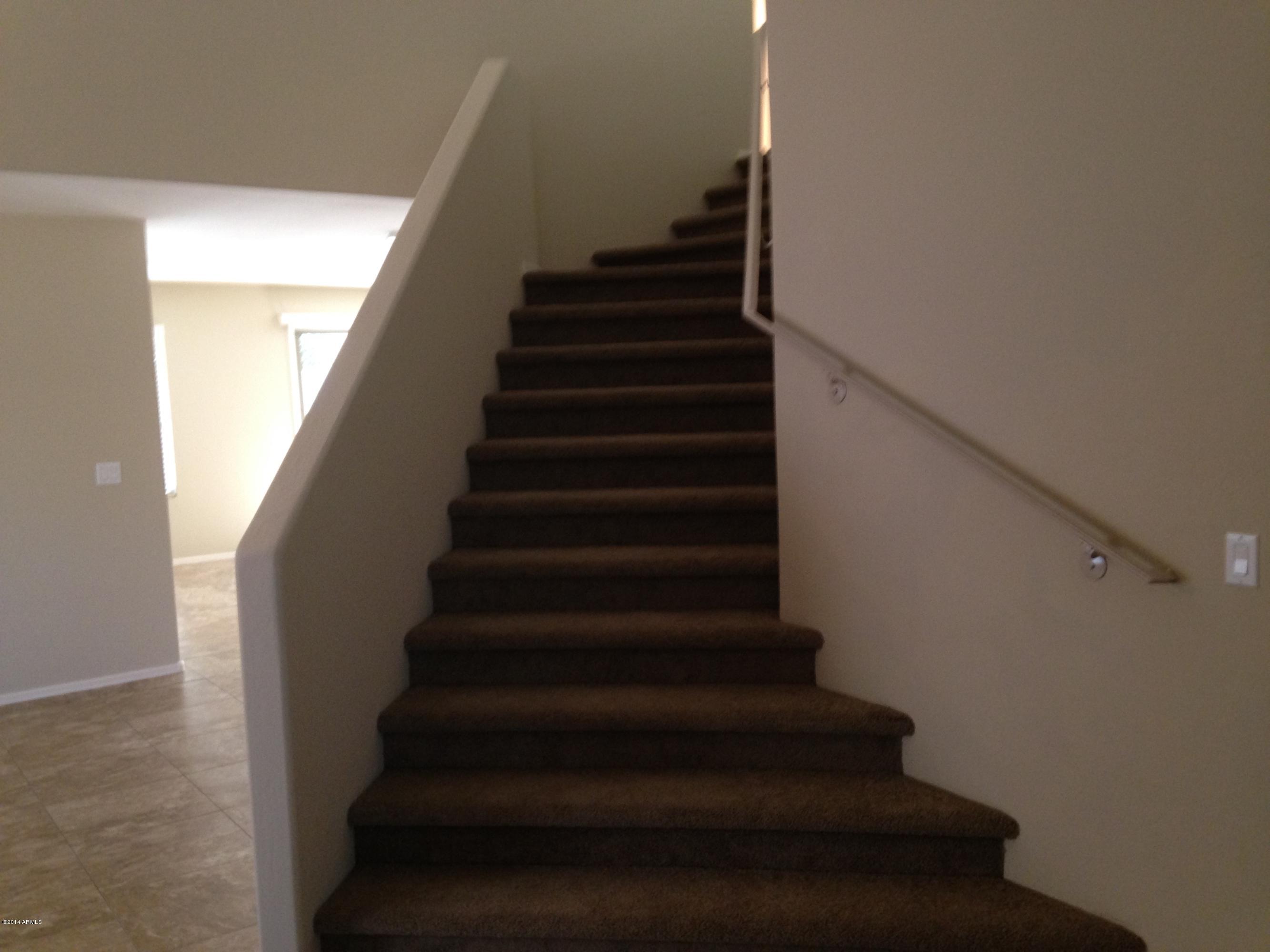 1925 South 156th Drive Goodyear, AZ 85338 - Photo 8 of 20 2014-05-12 07