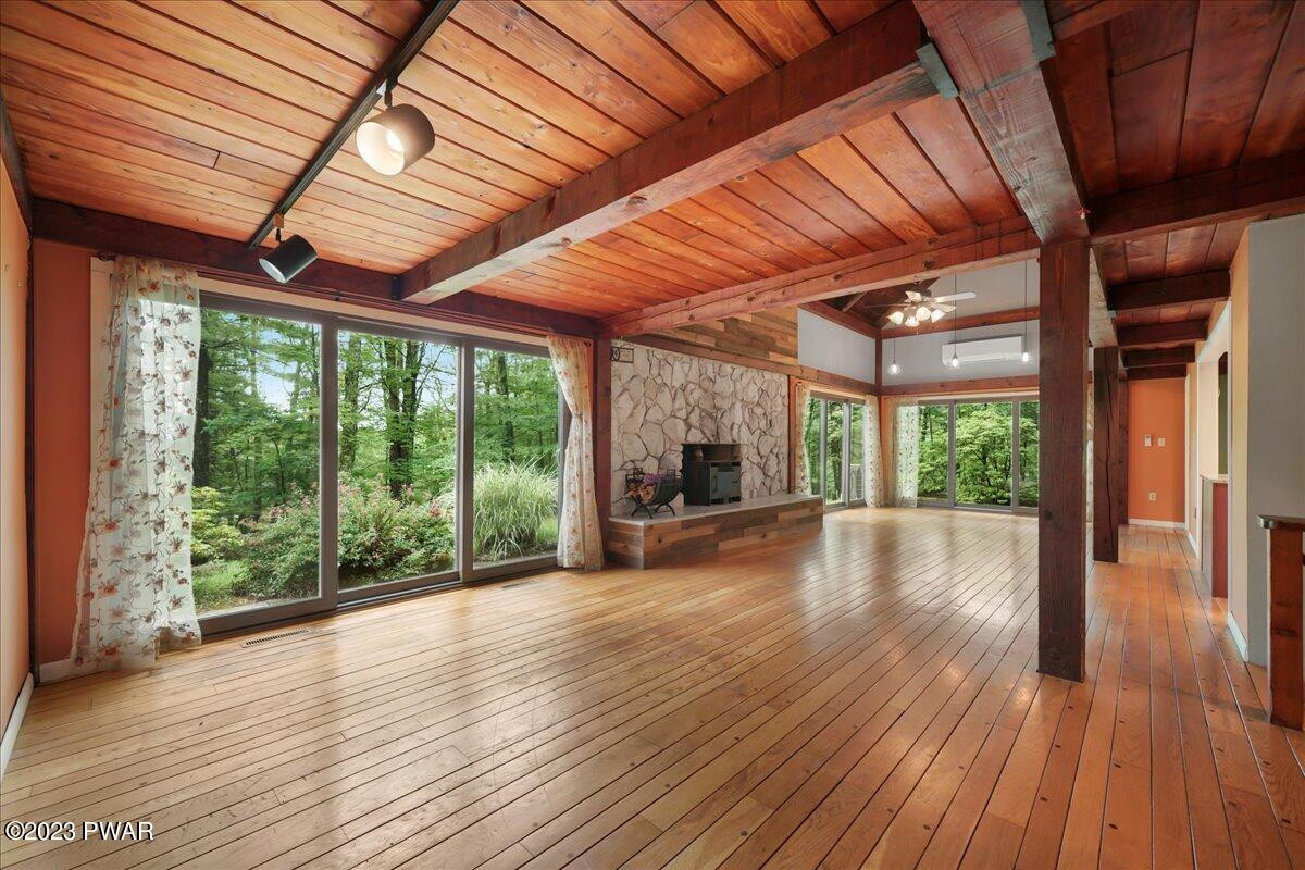 262 Foster Hill Road Milford, PA 18337 - Photo 2 of 64 Family Room