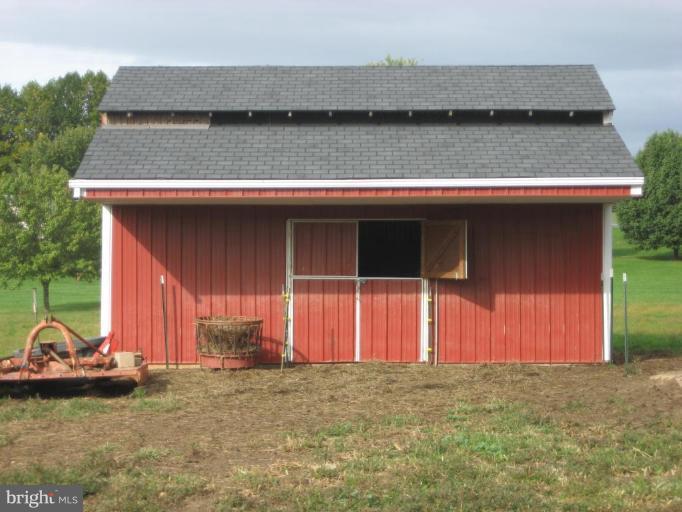 3803 Boteler Road Mount Airy, MD 21771 - Photo 17 of 22 Stable