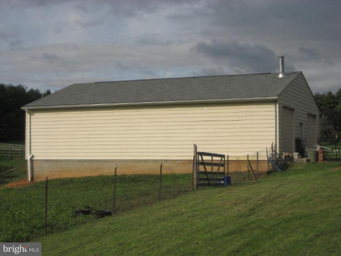 3803 Boteler Road Mount Airy, MD 21771 - Photo 19 of 22 Garage 2