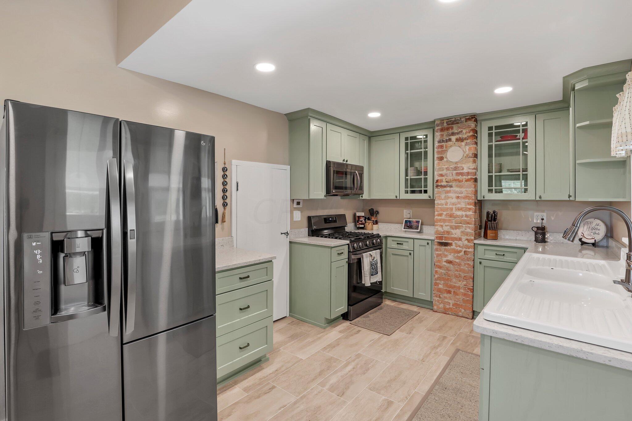 7950 Chillicothe Lancaster Road Southwest Amanda, OH 43102 - Photo 12 of 47 brand new kitchen