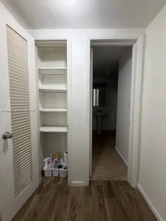 $1,900 | 9159 Southwest 77th Avenue, Unit 409, Miami, FL 33156