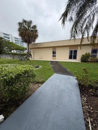$1,925 | 9159 Southwest 77th Avenue, Unit 409, Miami, FL 33156