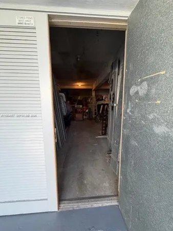 $1,900 | 9159 Southwest 77th Avenue, Unit 409, Miami, FL 33156