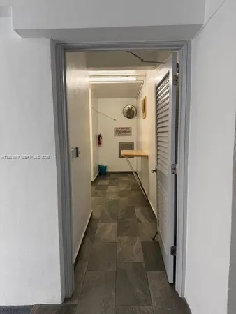 $1,900 | 9159 Southwest 77th Avenue, Unit 409, Miami, FL 33156