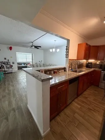 $1,925 | 9159 Southwest 77th Avenue, Unit 409, Miami, FL 33156