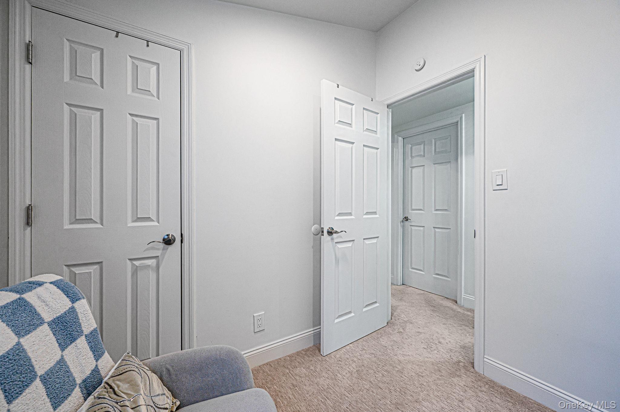 16 Riviera Parkway Lindenhurst, NY 11757 - Photo 19 of 29