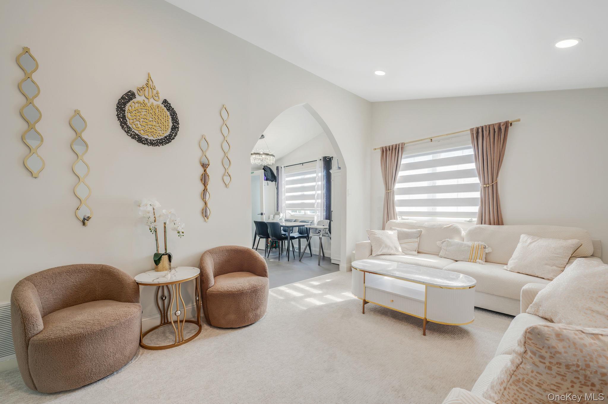 16 Riviera Parkway Lindenhurst, NY 11757 - Photo 8 of 29