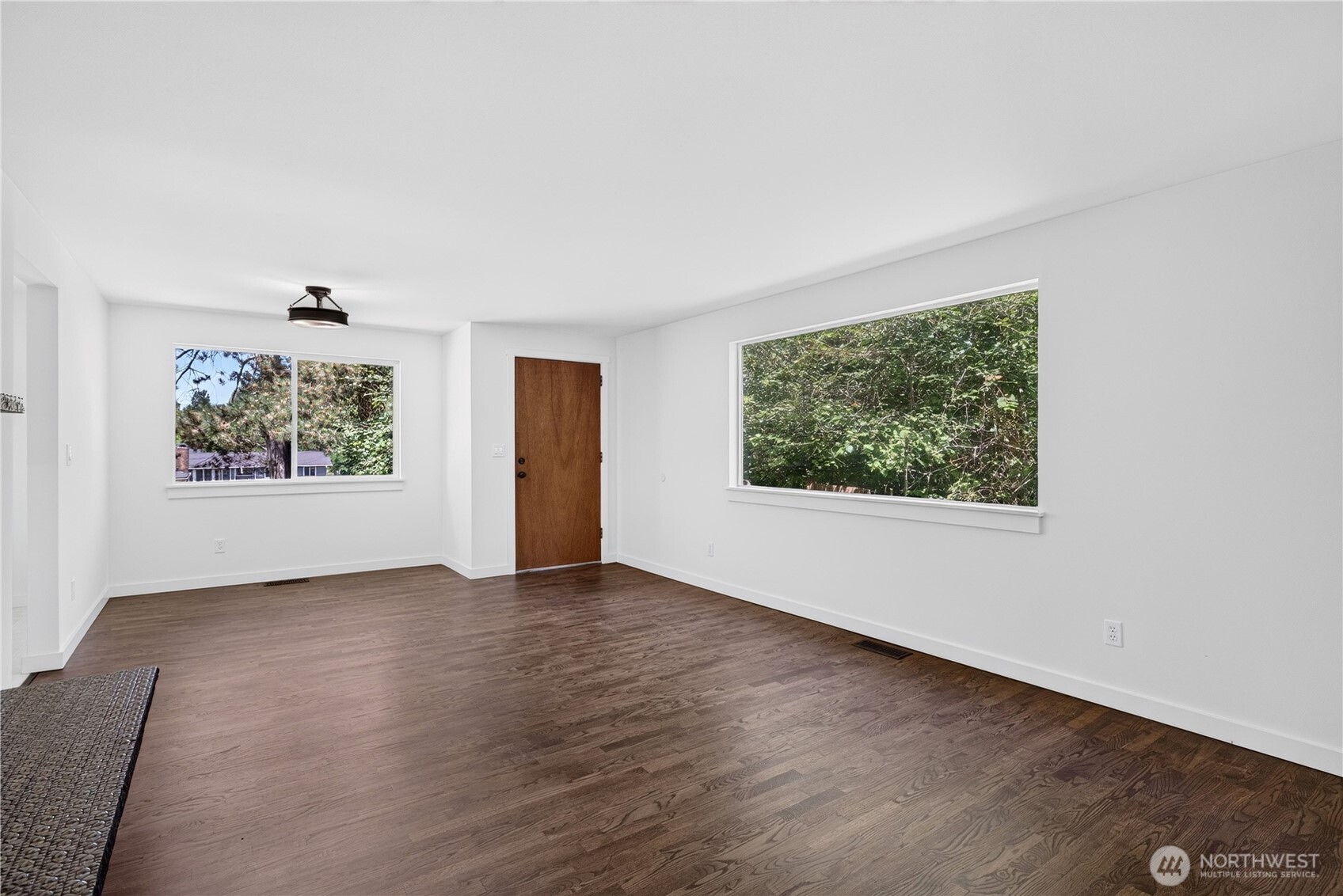 12302 7th Place Southwest Seattle, WA 98146 - Photo 12 of 36