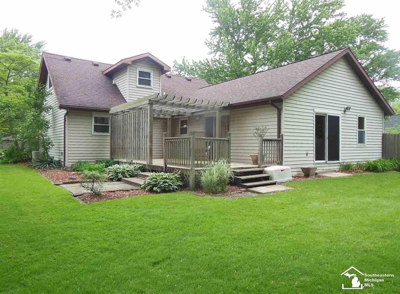3675 Knepper Road Lambertville, MI 48144 - Photo 3 of 31 31382351-2.JPG