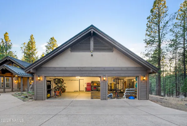 $2,450,000 | 105 West Mt Elden Lookout Road, Flagstaff, AZ 86001