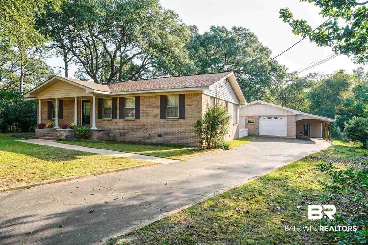 2713 Woodland Road Mobile, AL 36693 - Photo 2 of 23