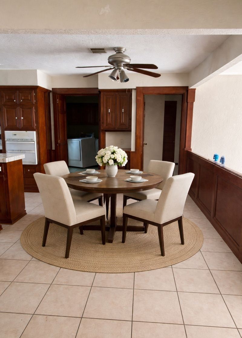 47 Devonshire Drive Conroe, TX 77304 - Photo 5 of 27 a view of a dinning table and chairs in the patio