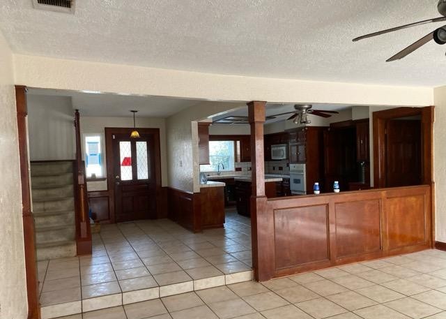 47 Devonshire Drive Conroe, TX 77304 - Photo 10 of 27