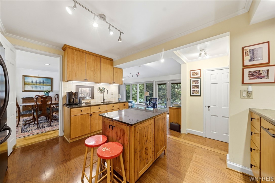 55 Meadowbrook Road Amherst, NY 14221 - Photo 8 of 37
