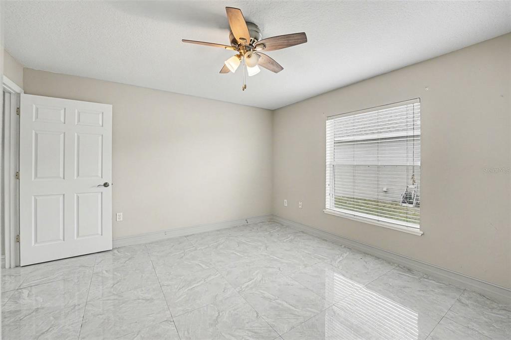 5684 Sycamore Canyon Drive Kissimmee, FL 34758 - Photo 16 of 18